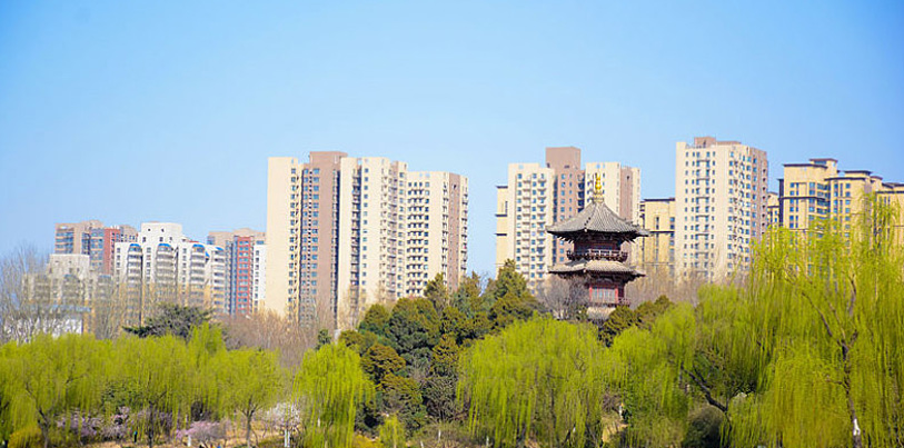 “春天在招手，法制在行動” ——我校組織觀看法制教育專題片